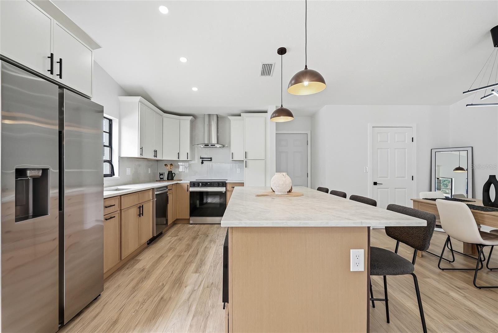 12511 CARDIFF DR — photo 12
