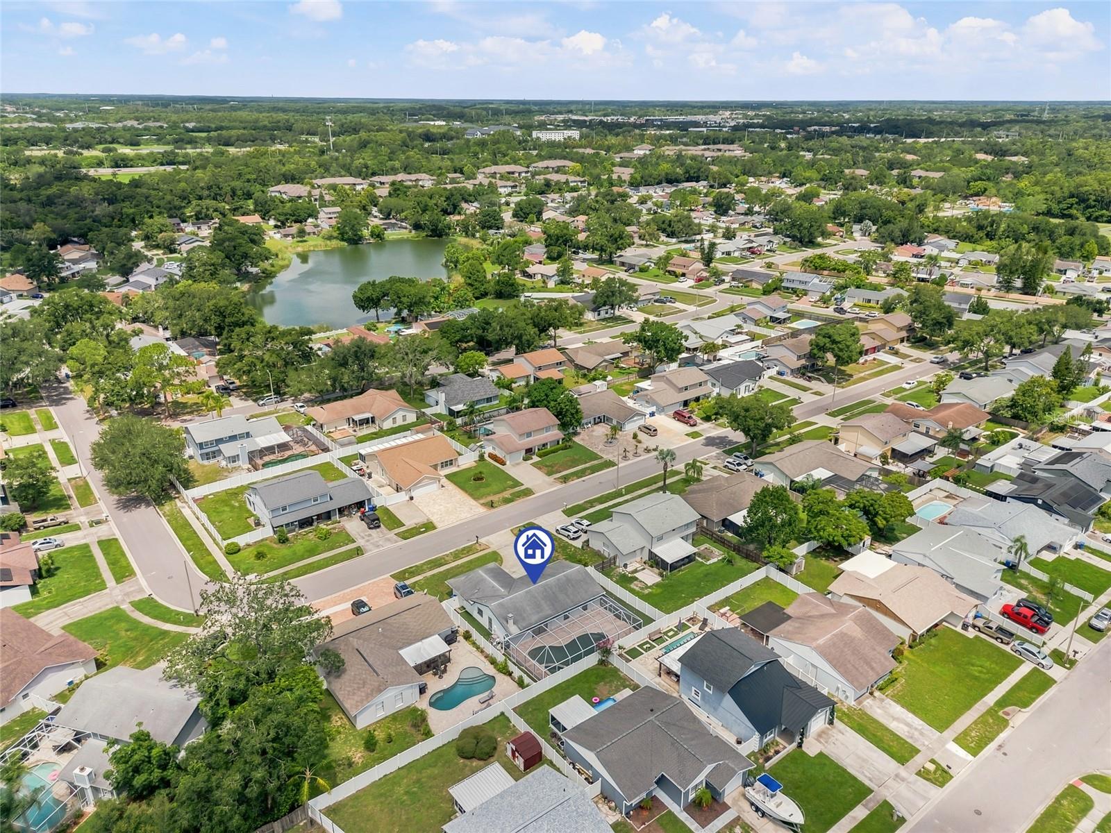 12511 CARDIFF DR — photo 36