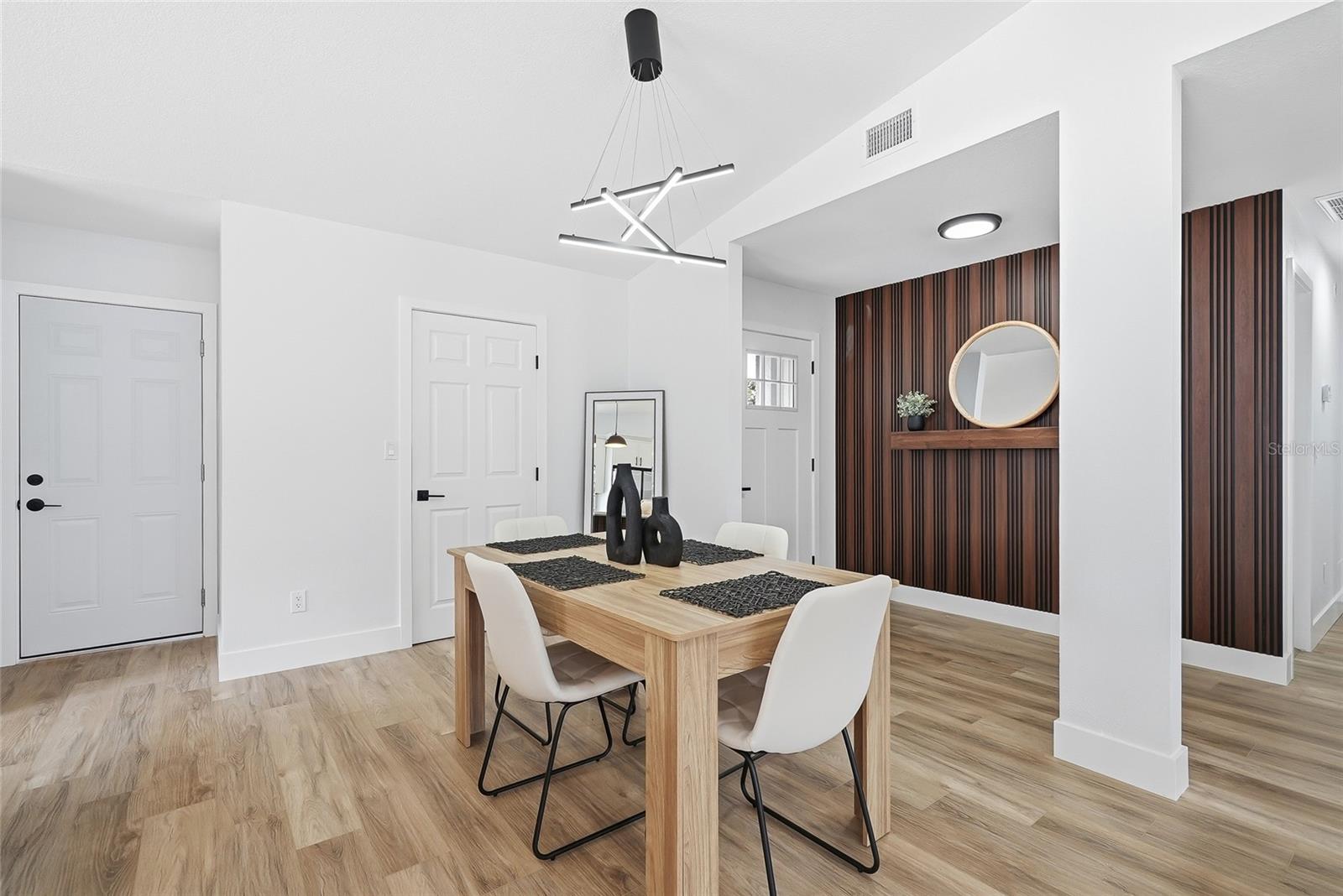 12511 CARDIFF DR — photo 7