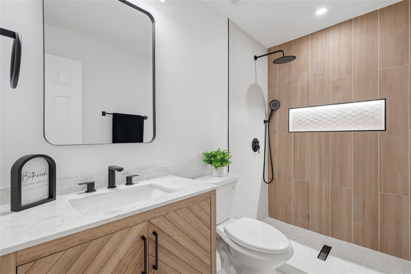 12511 CARDIFF DR — photo 24