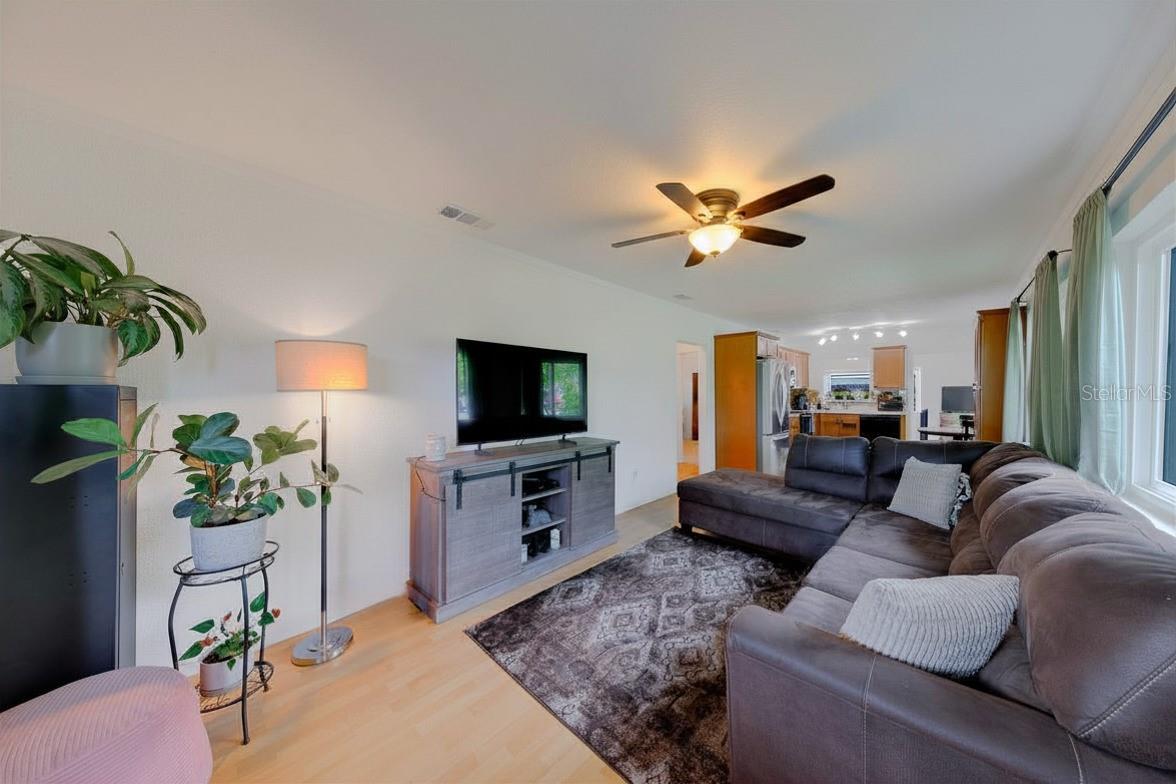2773 BELLE HAVEN DR — photo 3