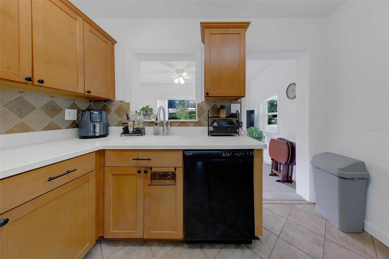 2773 BELLE HAVEN DR — photo 8