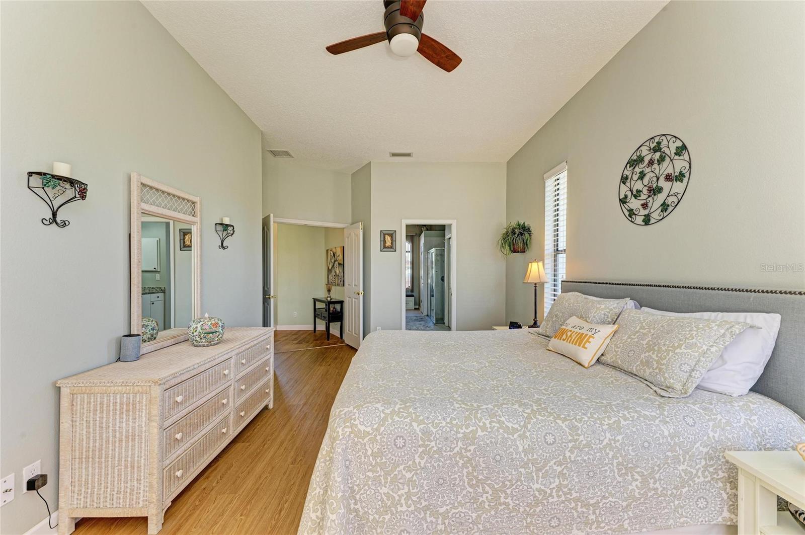 7102 42ND CT E — photo 23