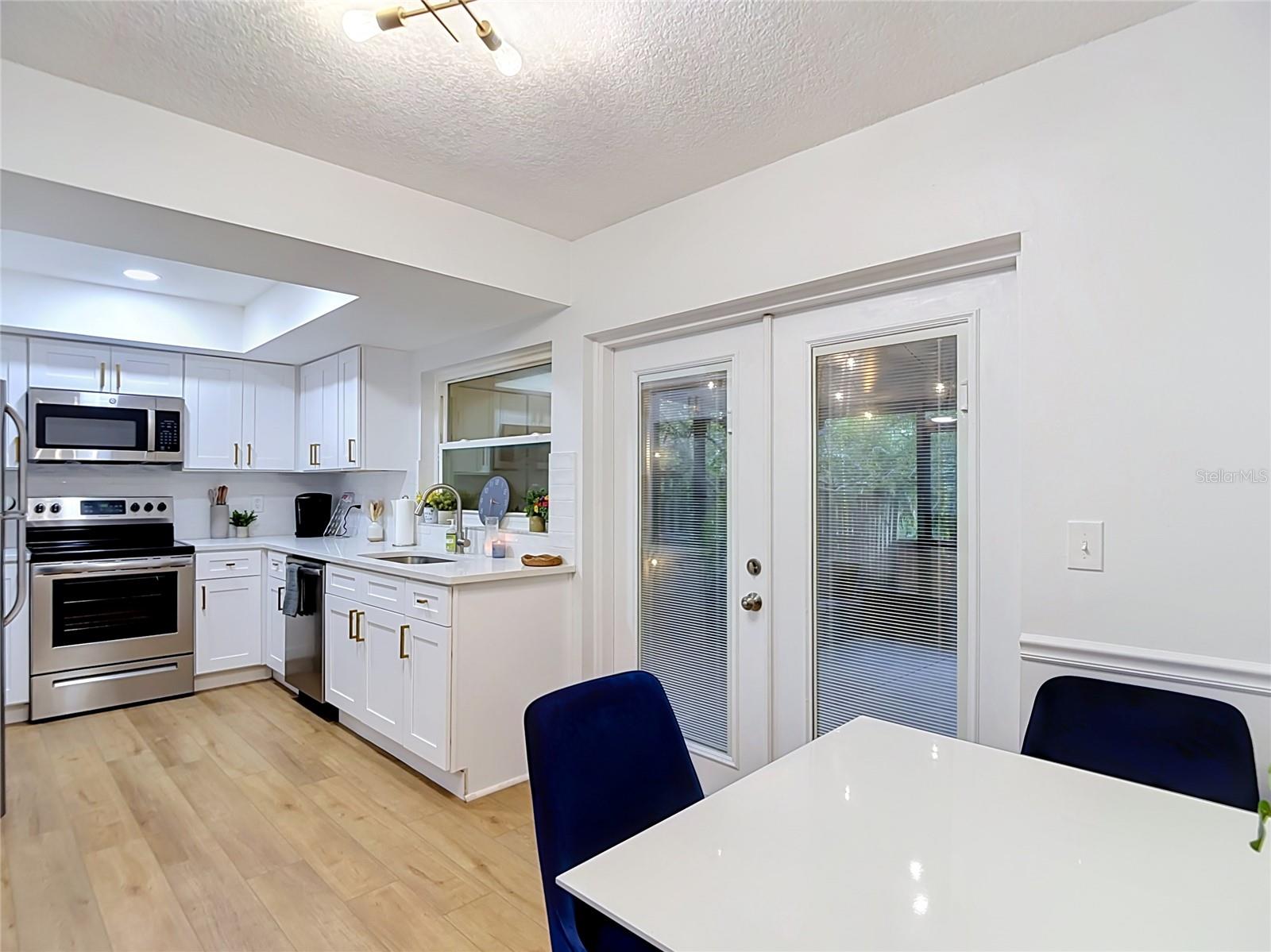14732 PINE GLEN CIR — photo 15