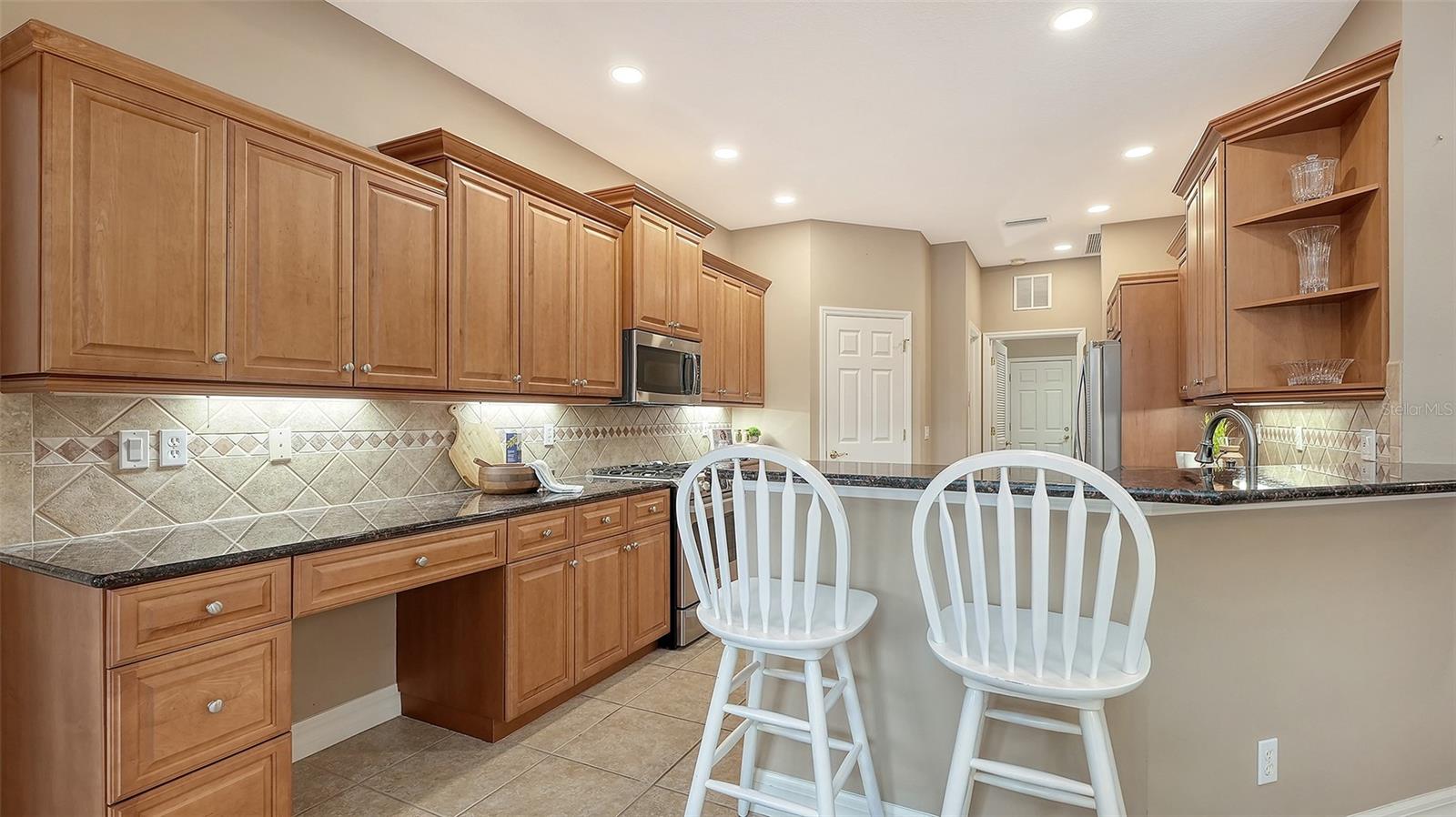 649 CRANE PRAIRIE WAY — photo 17