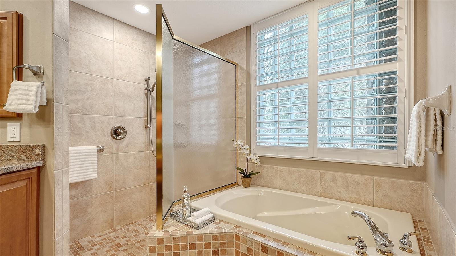 649 CRANE PRAIRIE WAY — photo 31