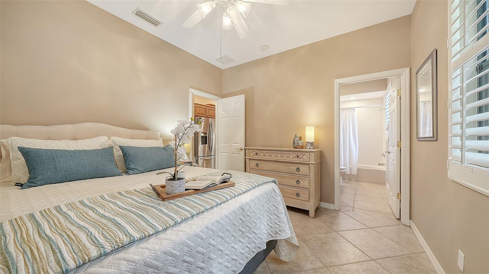 649 CRANE PRAIRIE WAY — photo 34
