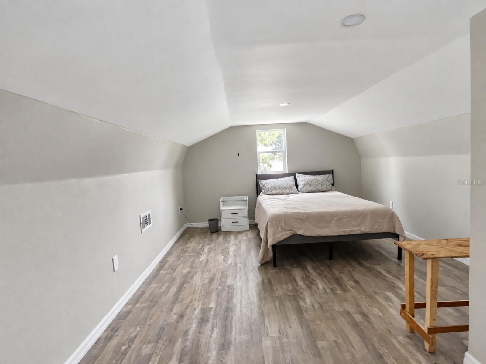 8435 GERBERA AVE — photo 5