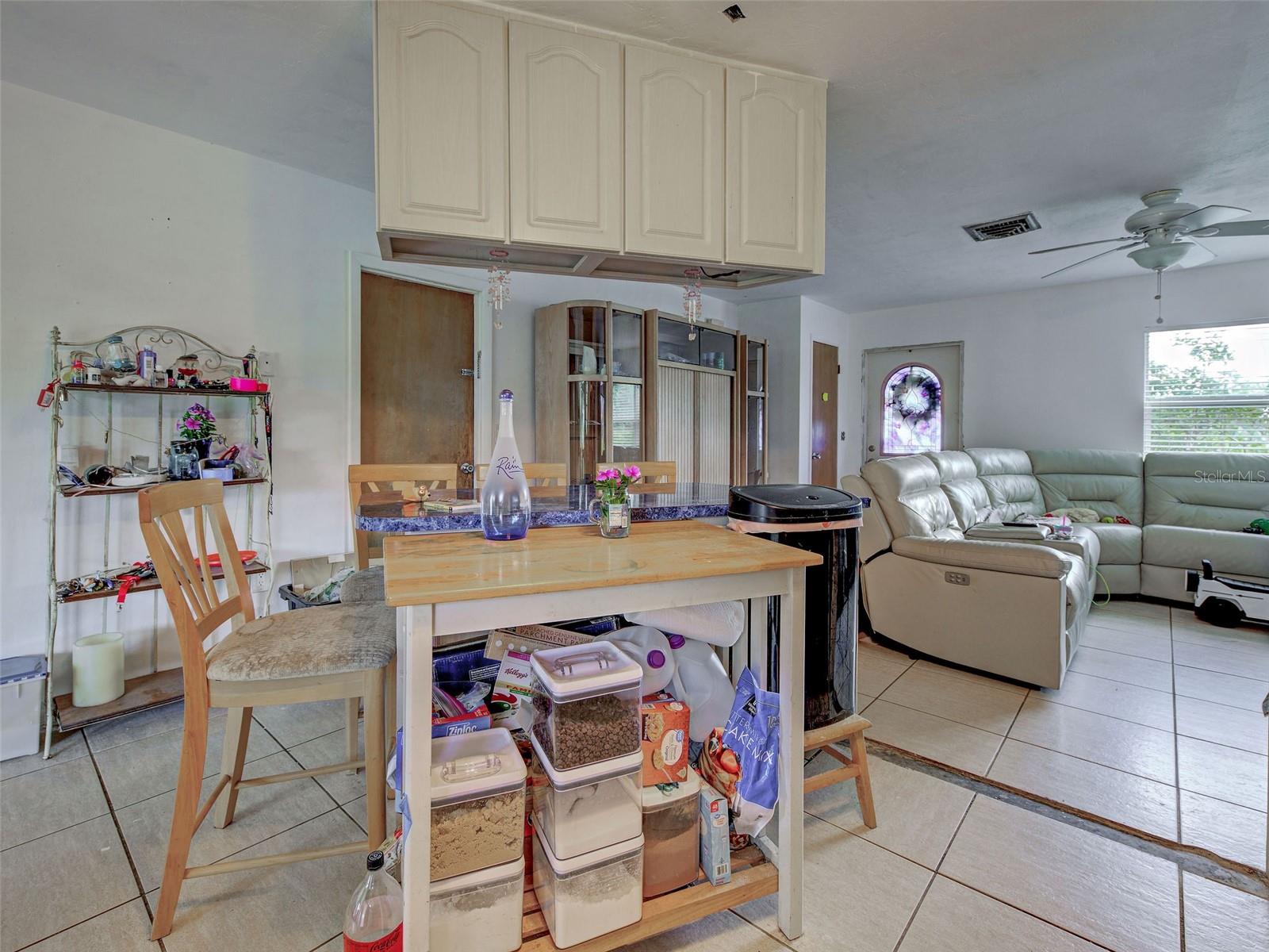 355 TRINITY RD — photo 24