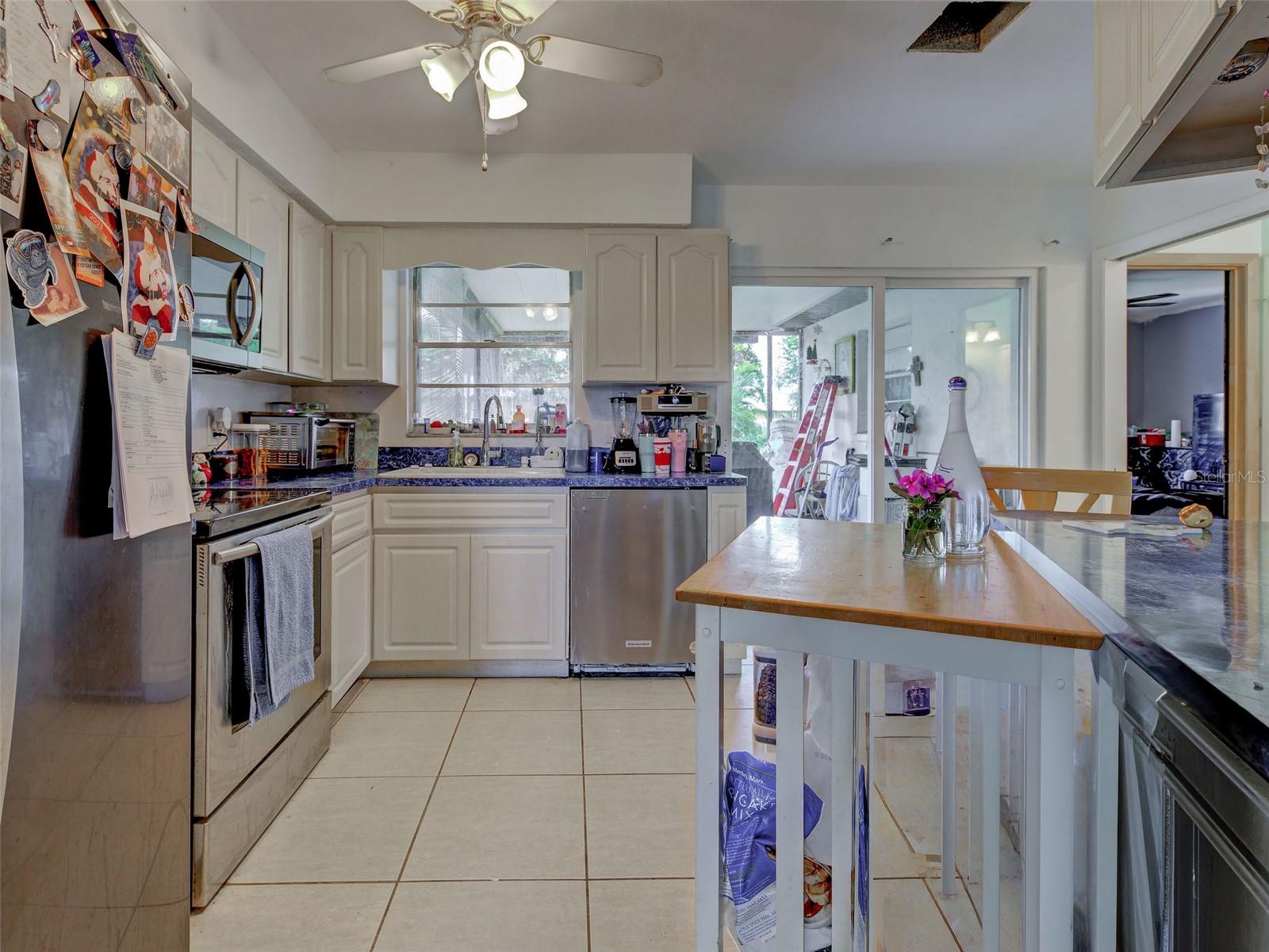 355 TRINITY RD — photo 22