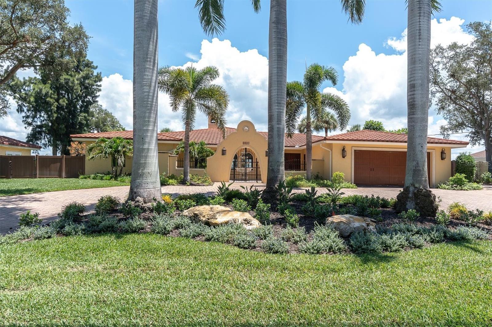 5810 BAHAMA SHORES DR S — photo 77