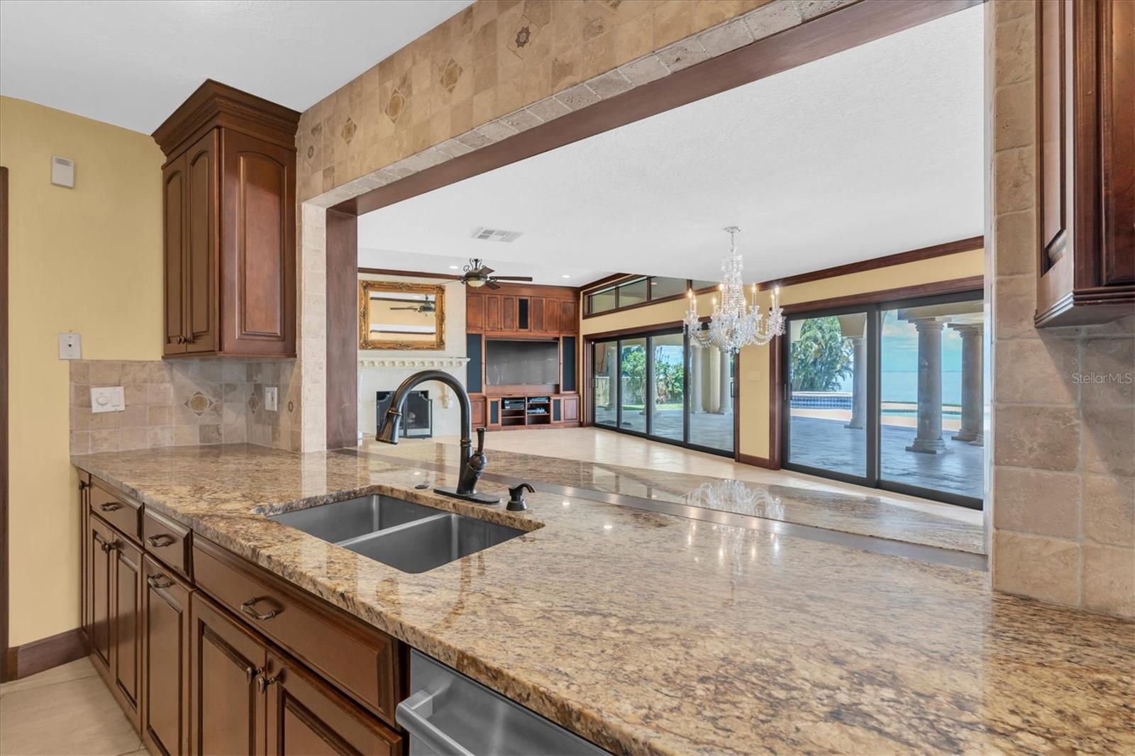 5810 BAHAMA SHORES DR S — photo 17