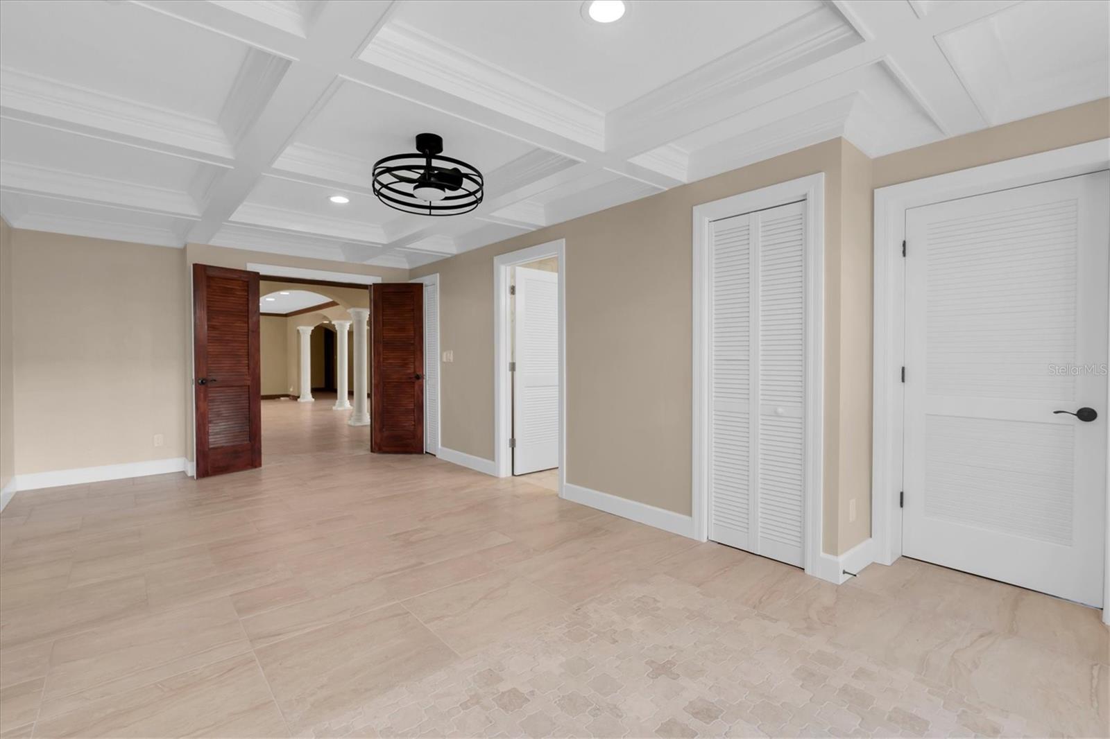 5810 BAHAMA SHORES DR S — photo 34