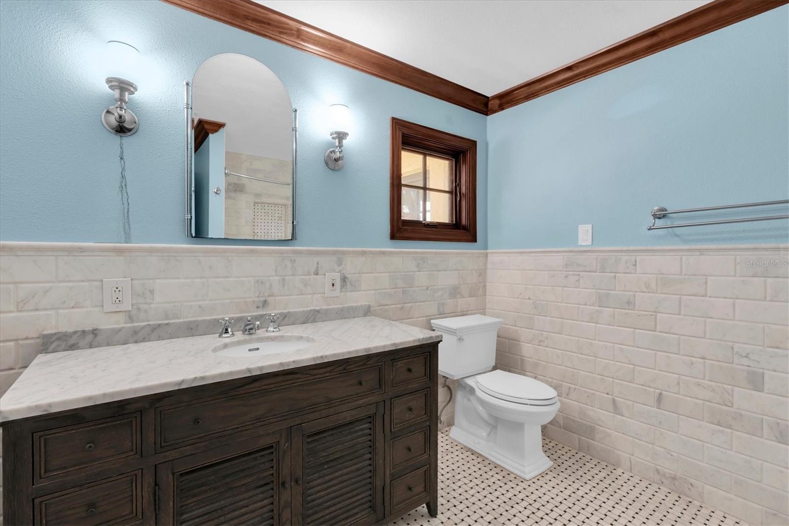 5810 BAHAMA SHORES DR S — photo 41