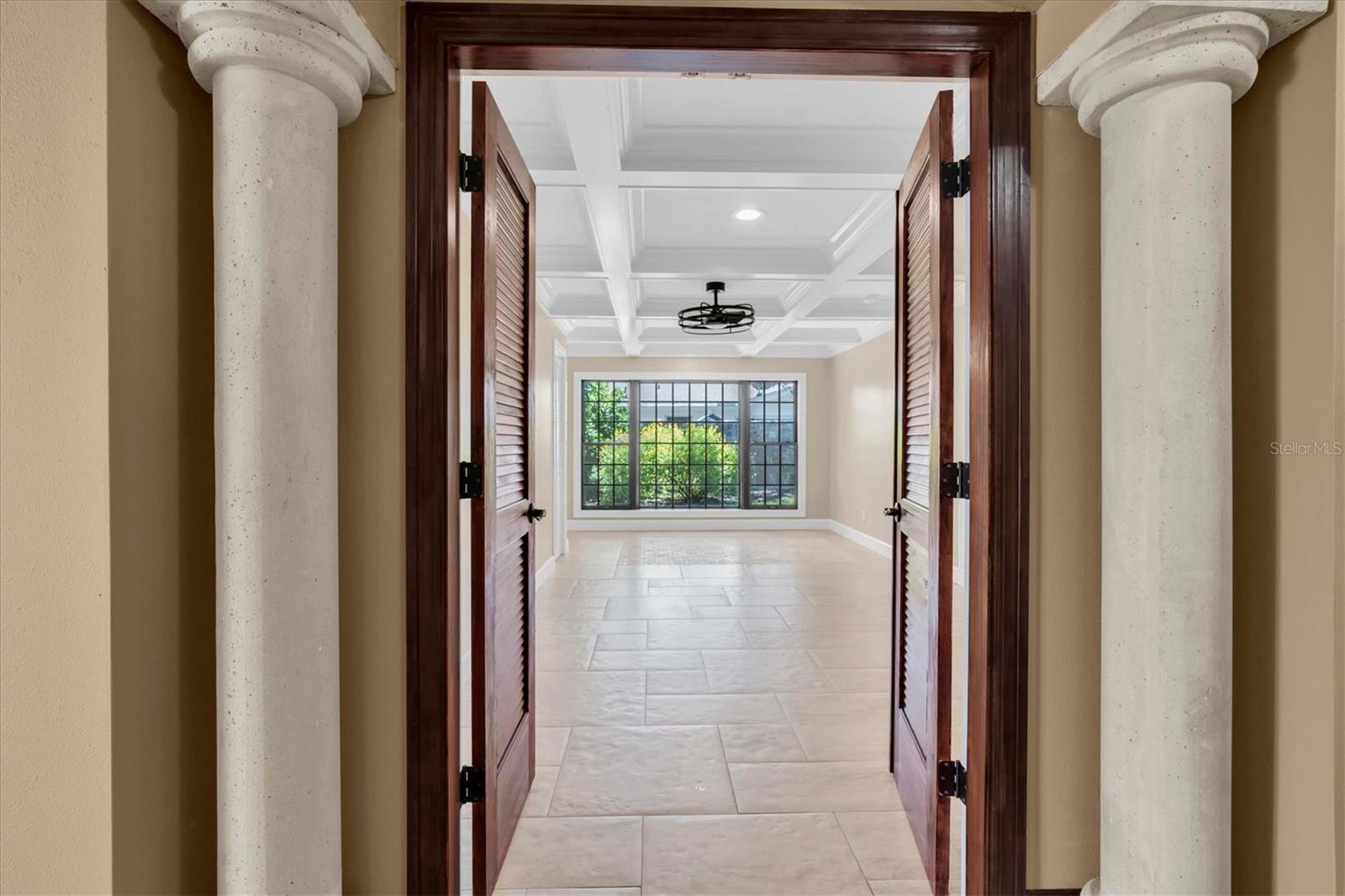 5810 BAHAMA SHORES DR S — photo 31