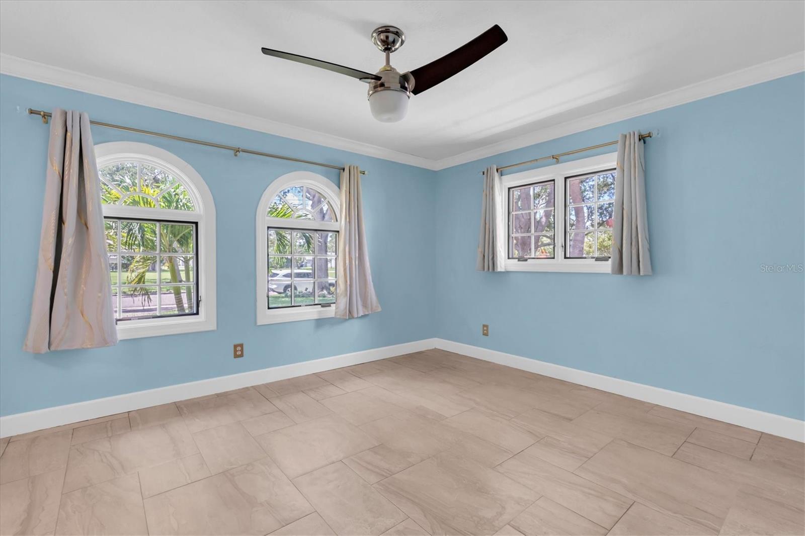 5810 BAHAMA SHORES DR S — photo 44