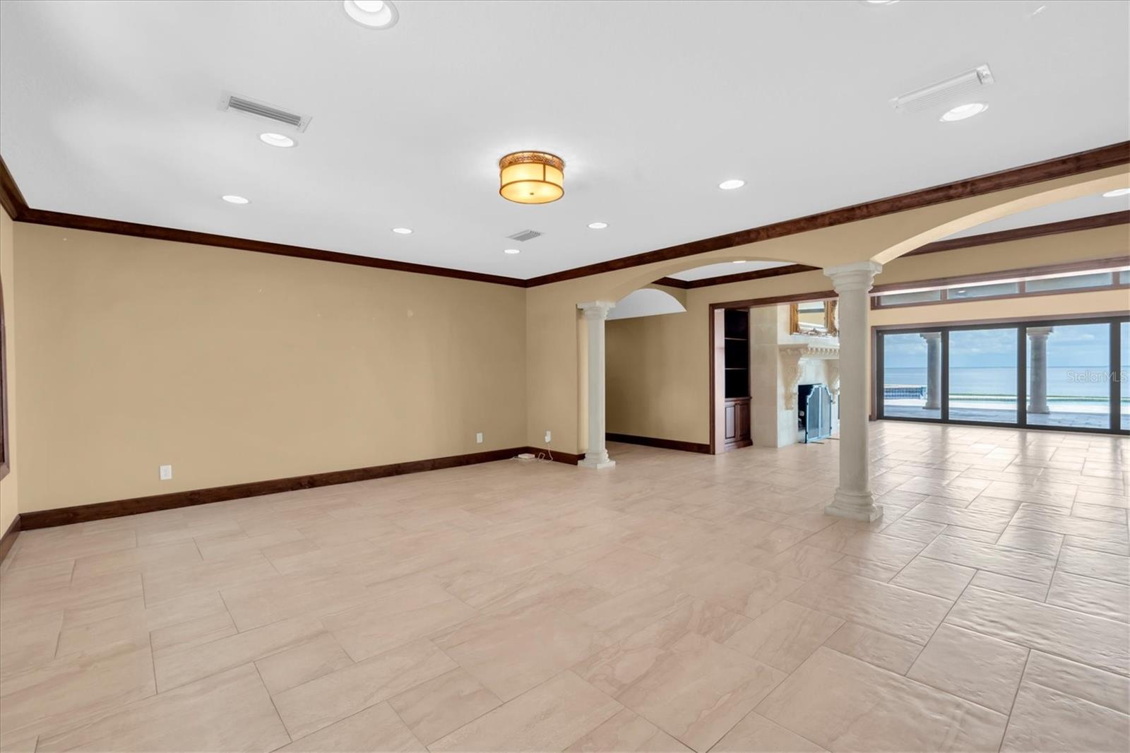 5810 BAHAMA SHORES DR S — photo 12