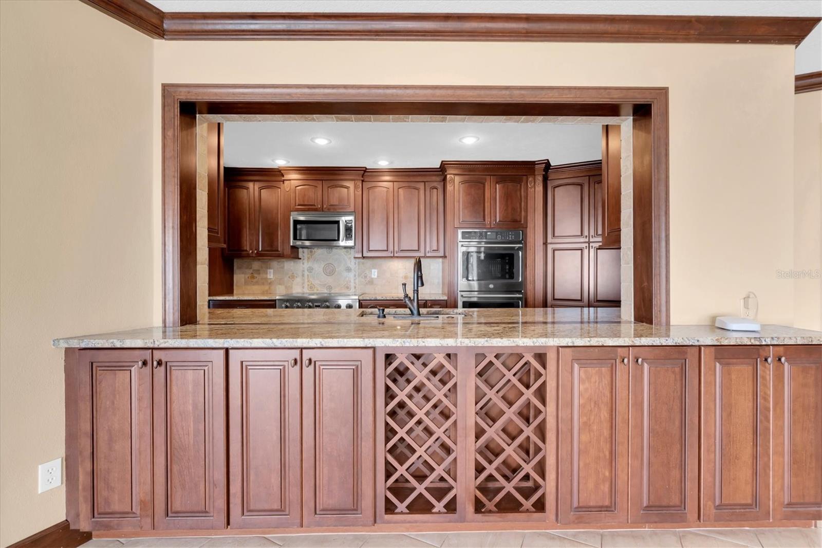 5810 BAHAMA SHORES DR S — photo 18