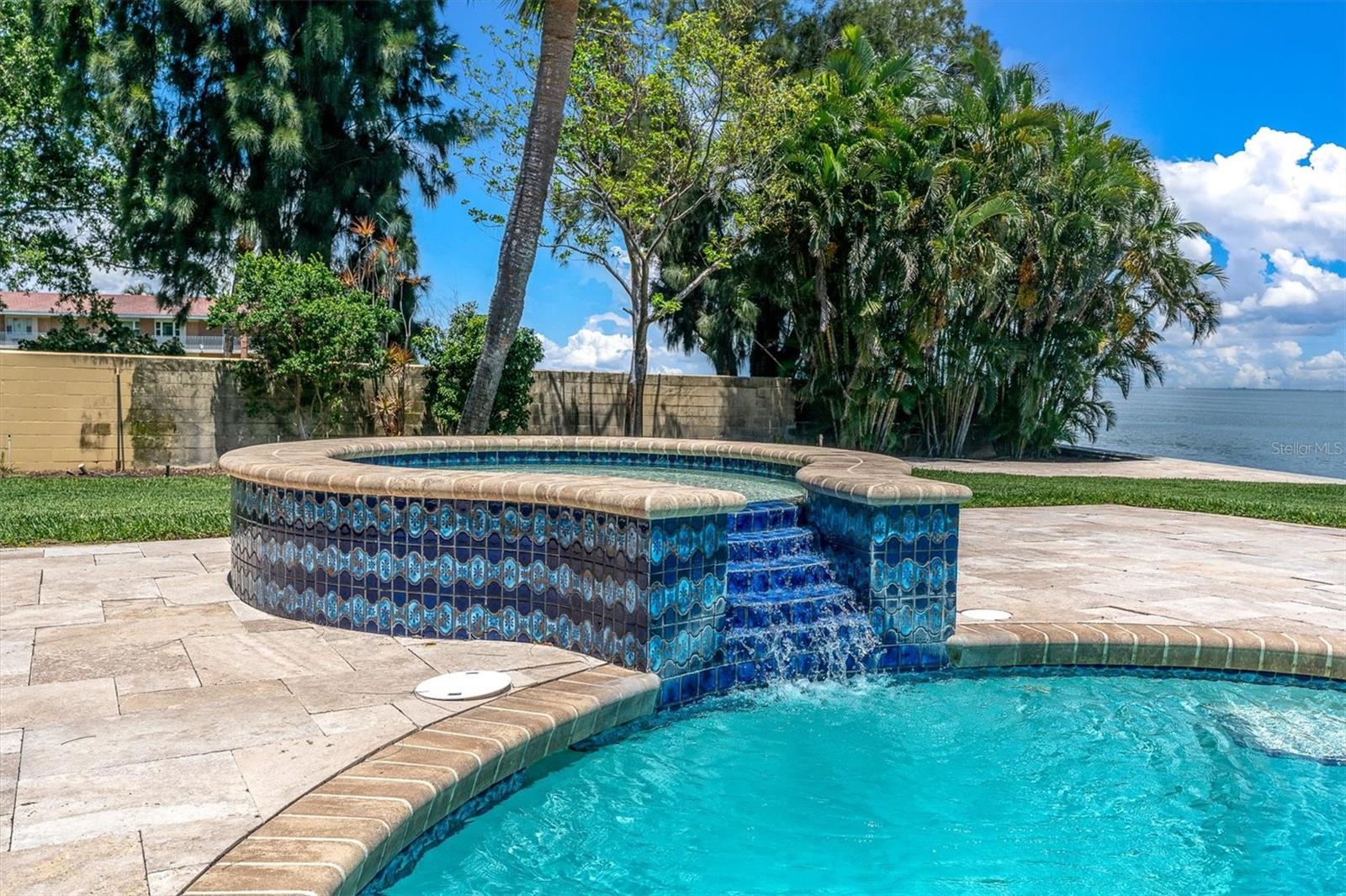 5810 BAHAMA SHORES DR S — photo 52