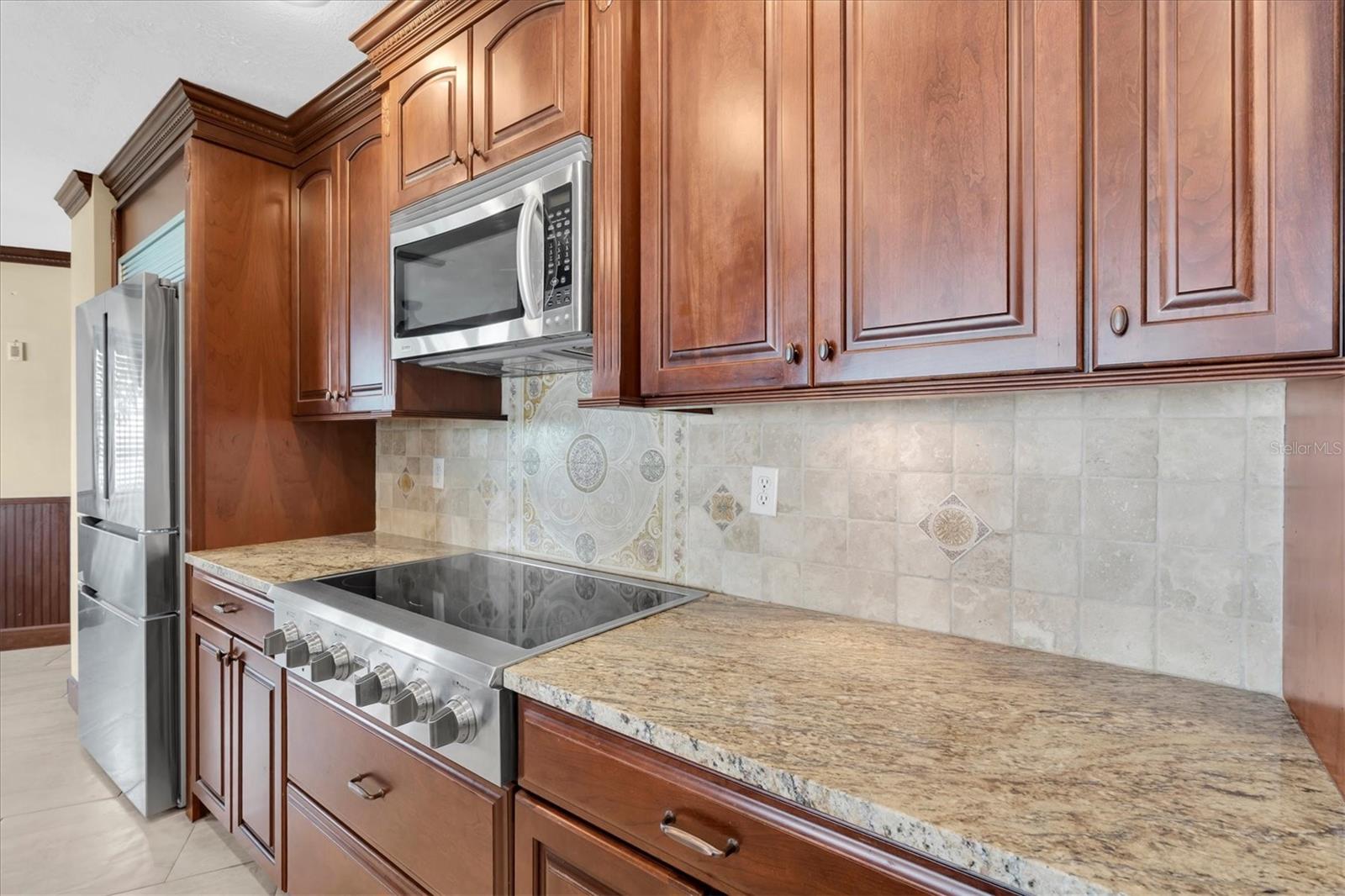 5810 BAHAMA SHORES DR S — photo 16