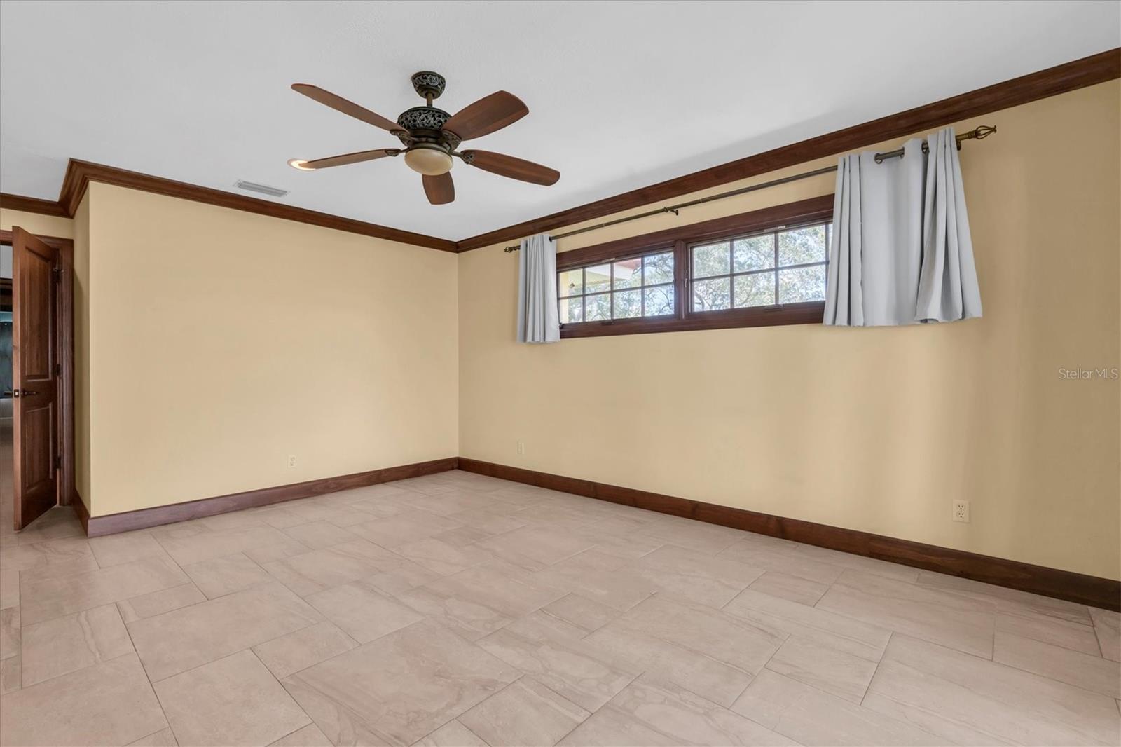 5810 BAHAMA SHORES DR S — photo 27