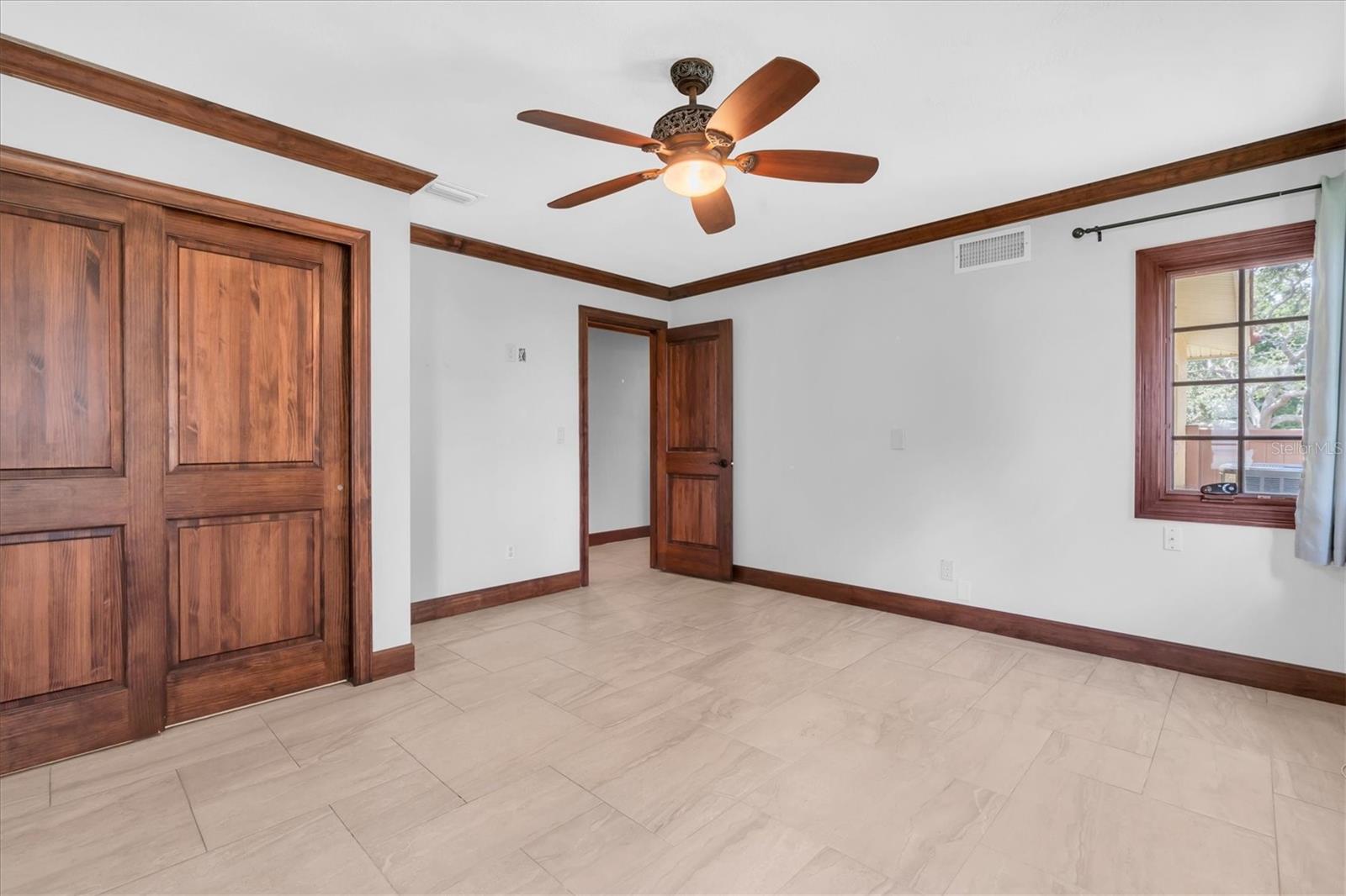 5810 BAHAMA SHORES DR S — photo 39