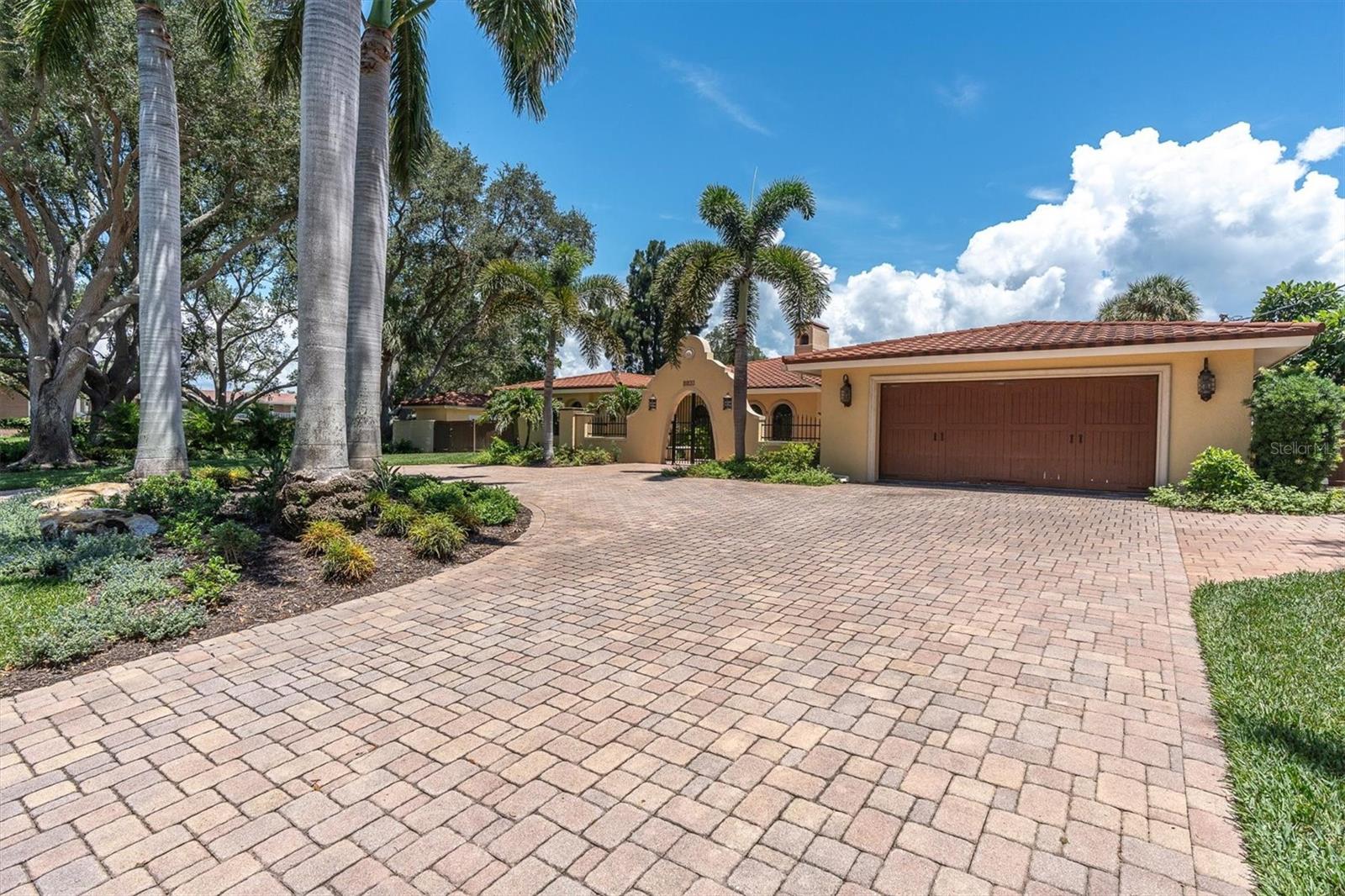 5810 BAHAMA SHORES DR S — photo 78