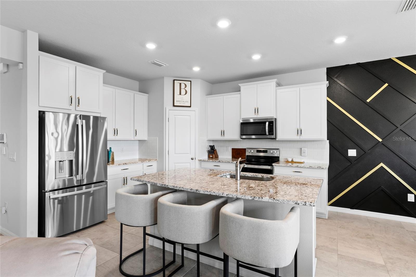 4410 DUSKY DAWN LN — photo 9