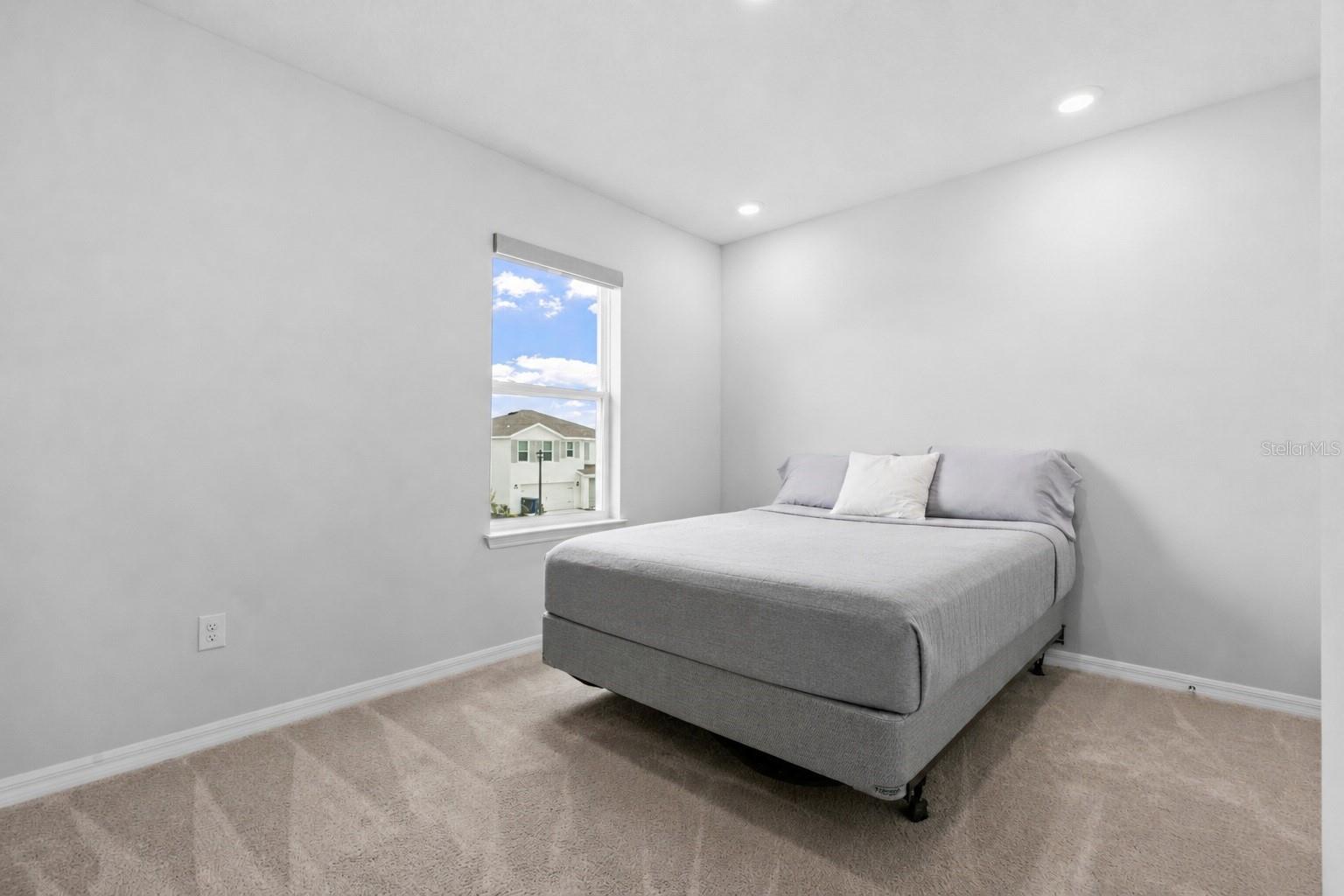 4410 DUSKY DAWN LN — photo 32