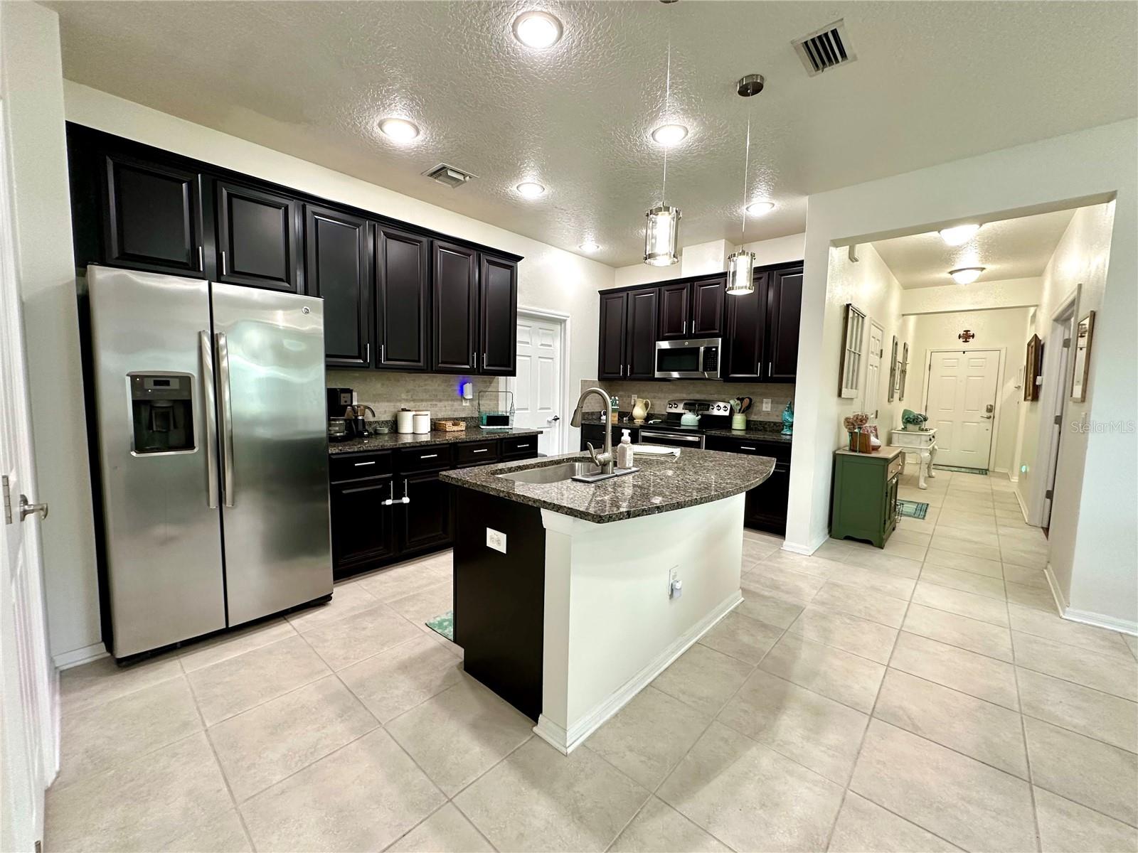 4247 ANGELICA LOOP — photo 4