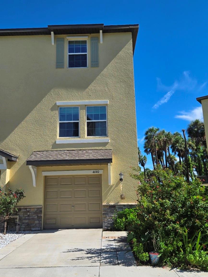 4640 WILLET COOPER CT — photo 3