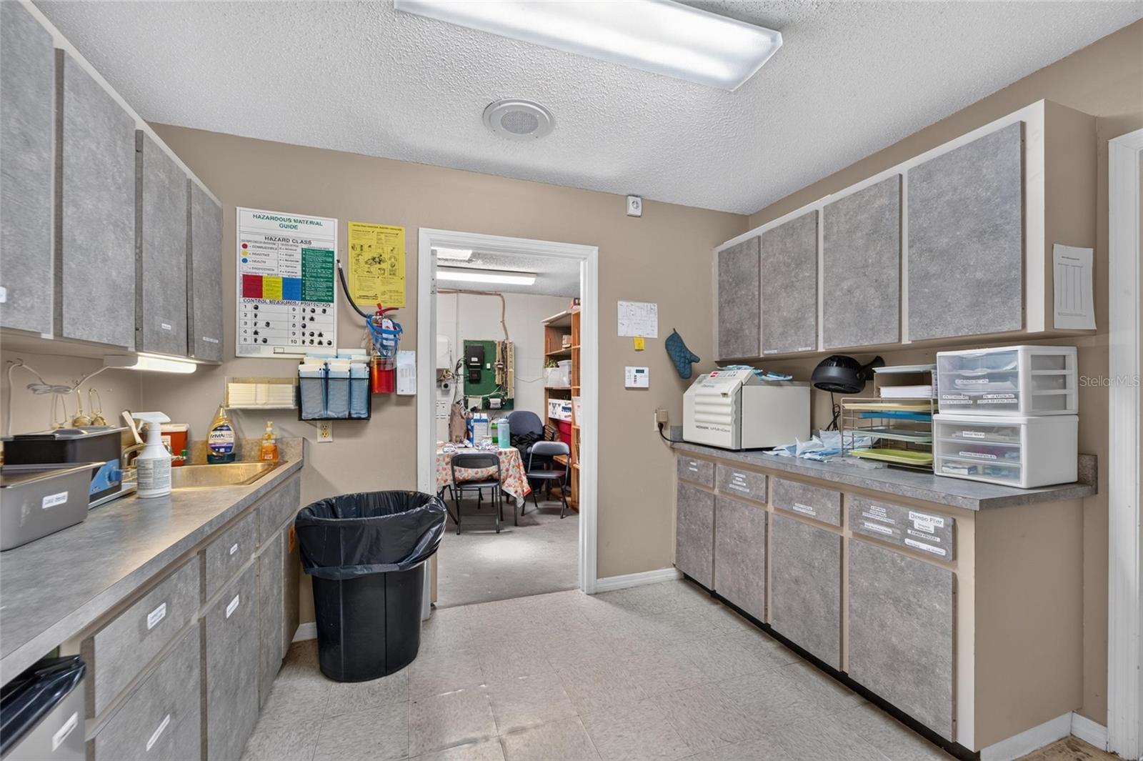 1205 W BAKER ST — photo 31