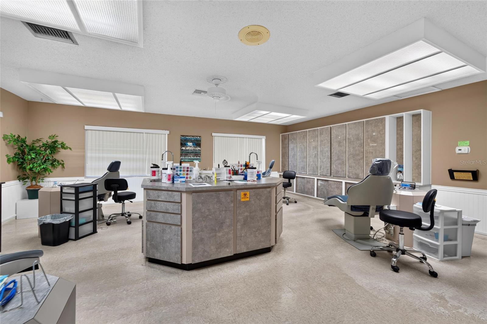 1205 W BAKER ST — photo 37