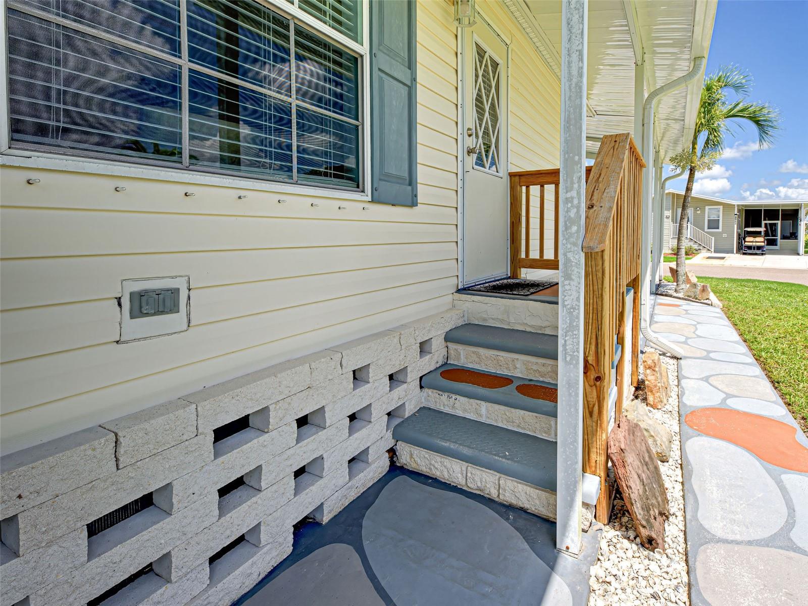 6562 HIKINA DR — photo 31