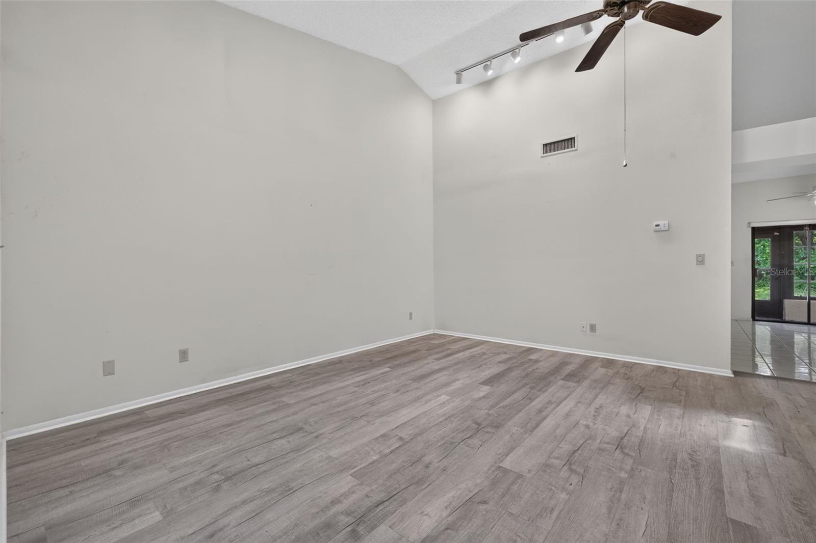 11754 SPRING TREE LN — photo 5