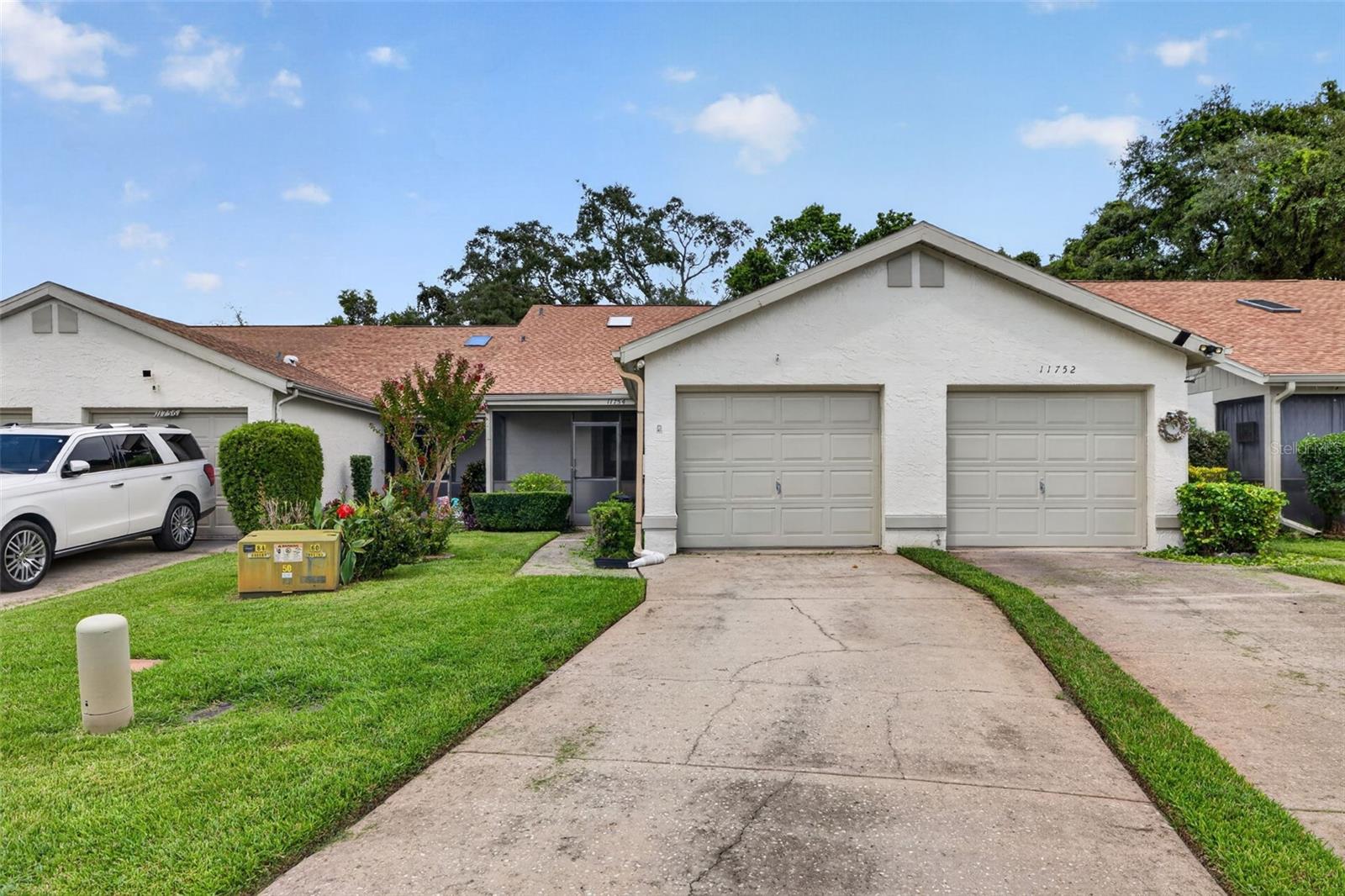 11754 SPRING TREE LN — photo 2