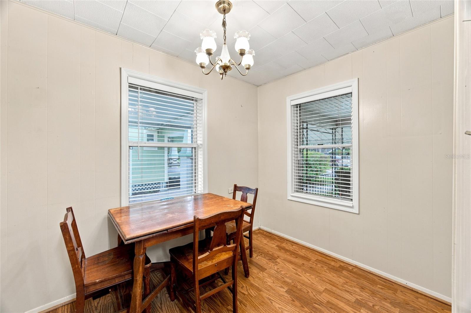 1416 E IDLEWILD AVE — photo 9