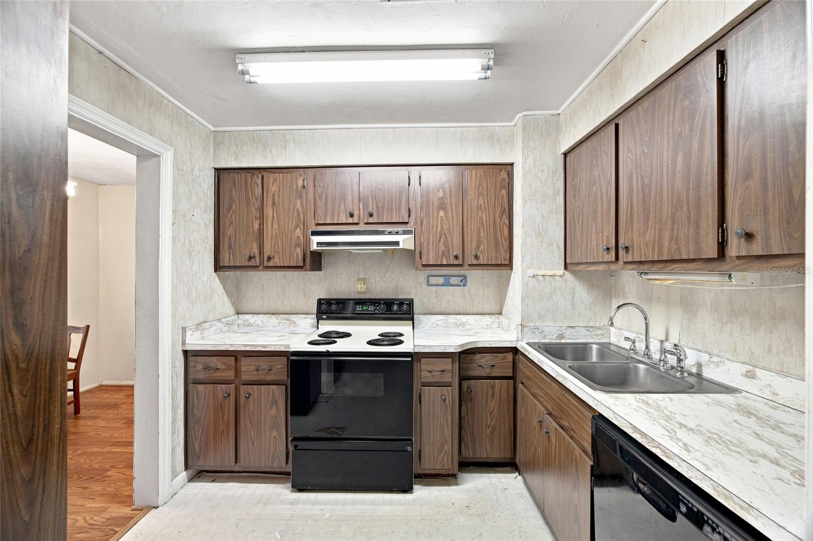 1416 E IDLEWILD AVE — photo 12