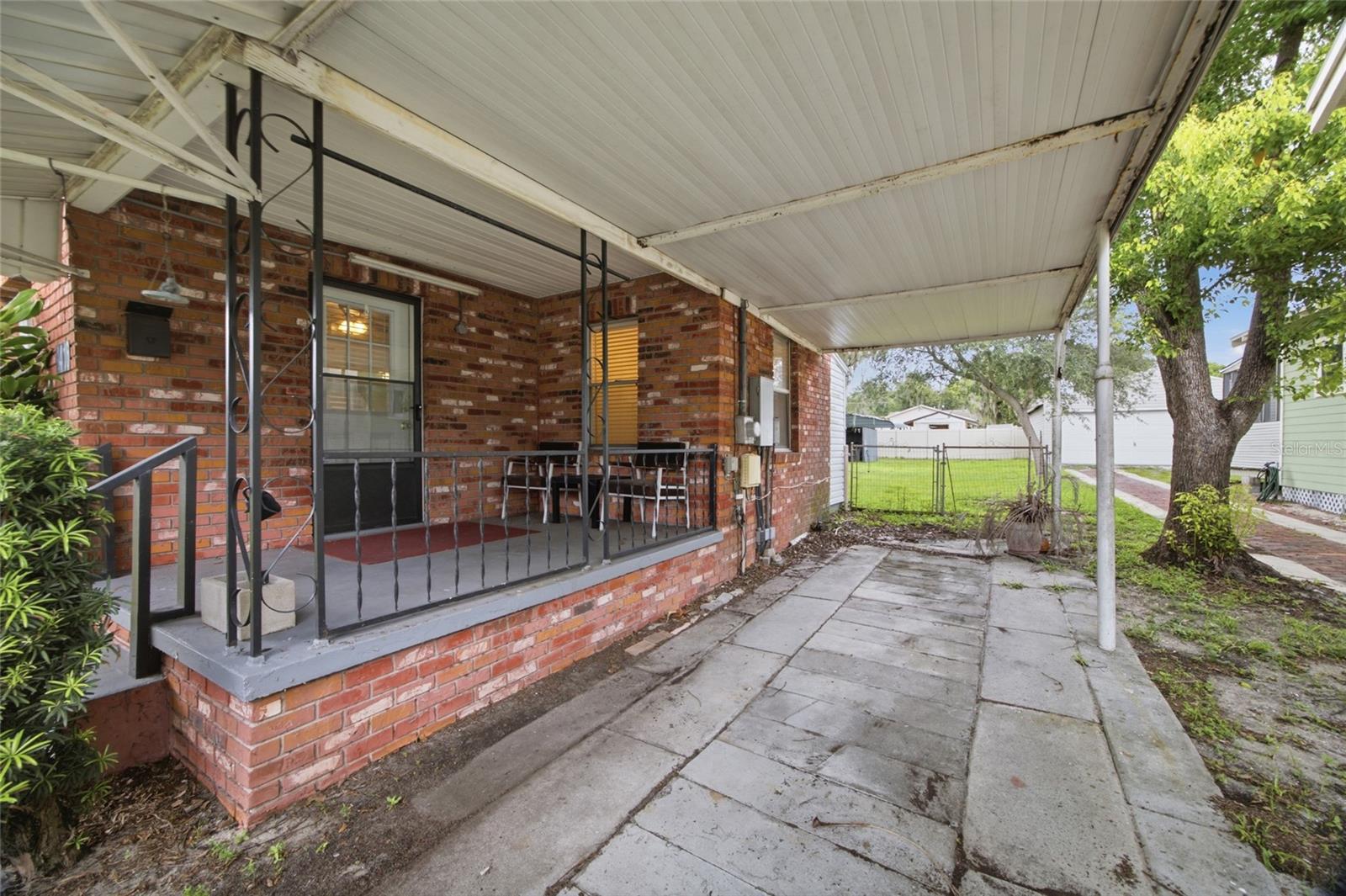 1416 E IDLEWILD AVE — photo 4