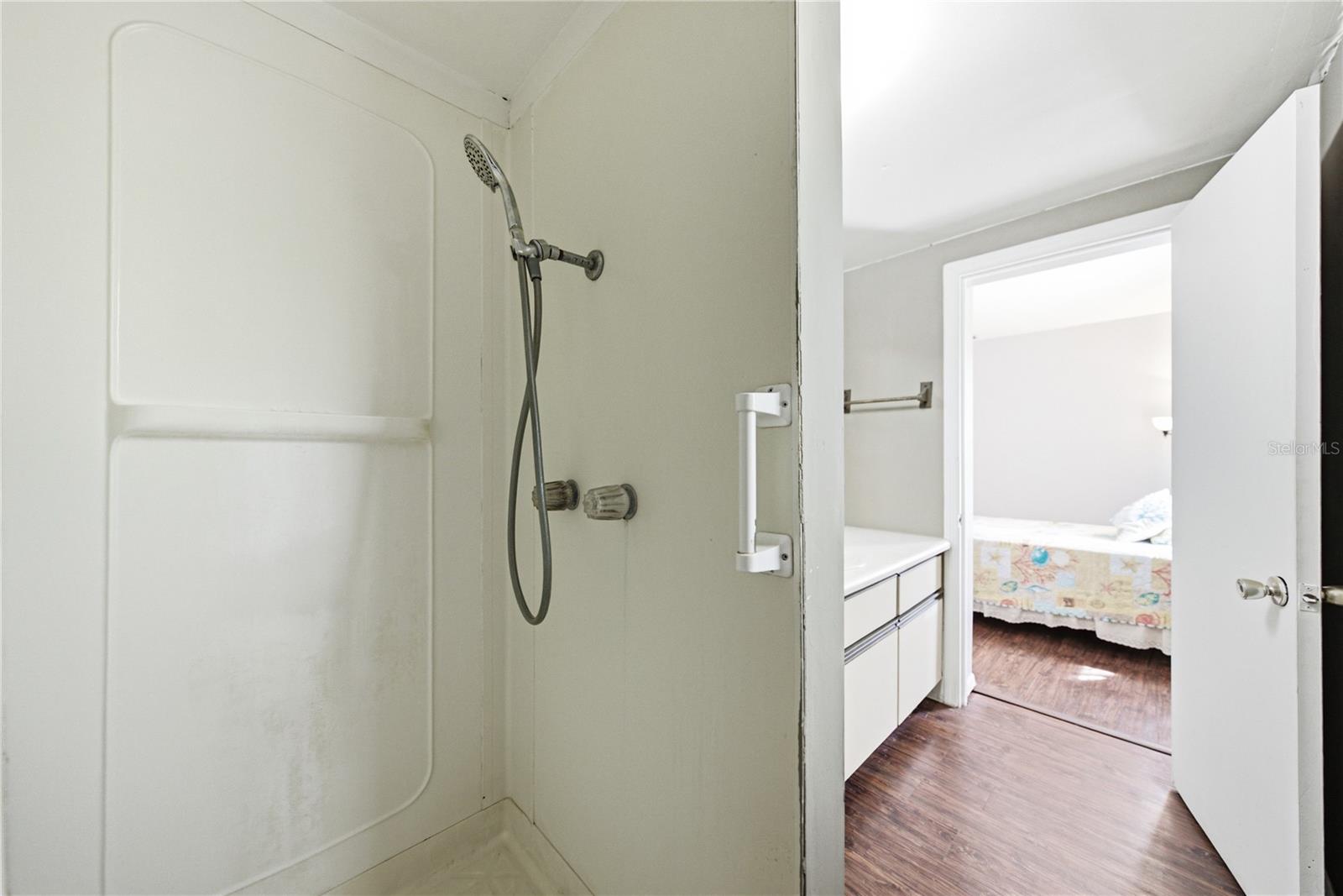 5207 10TH ST — photo 27