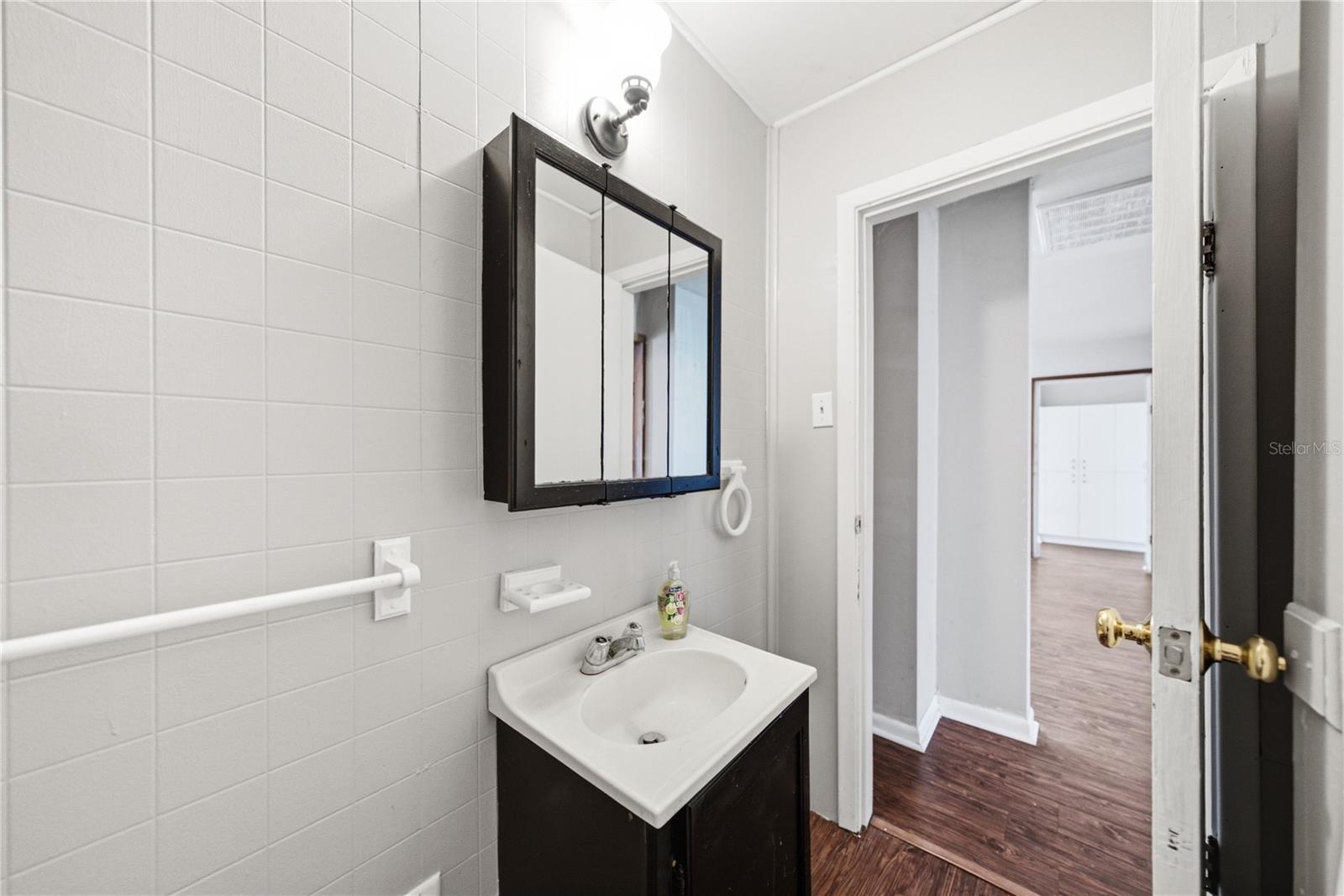 5207 10TH ST — photo 34