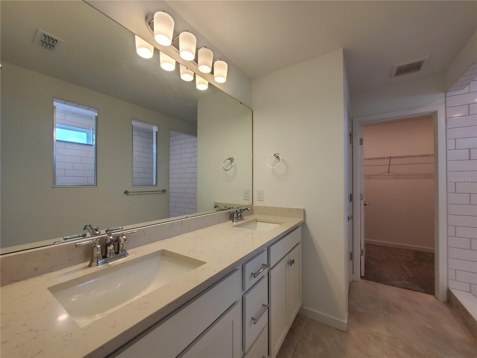 6667 DEPUE DR — photo 15