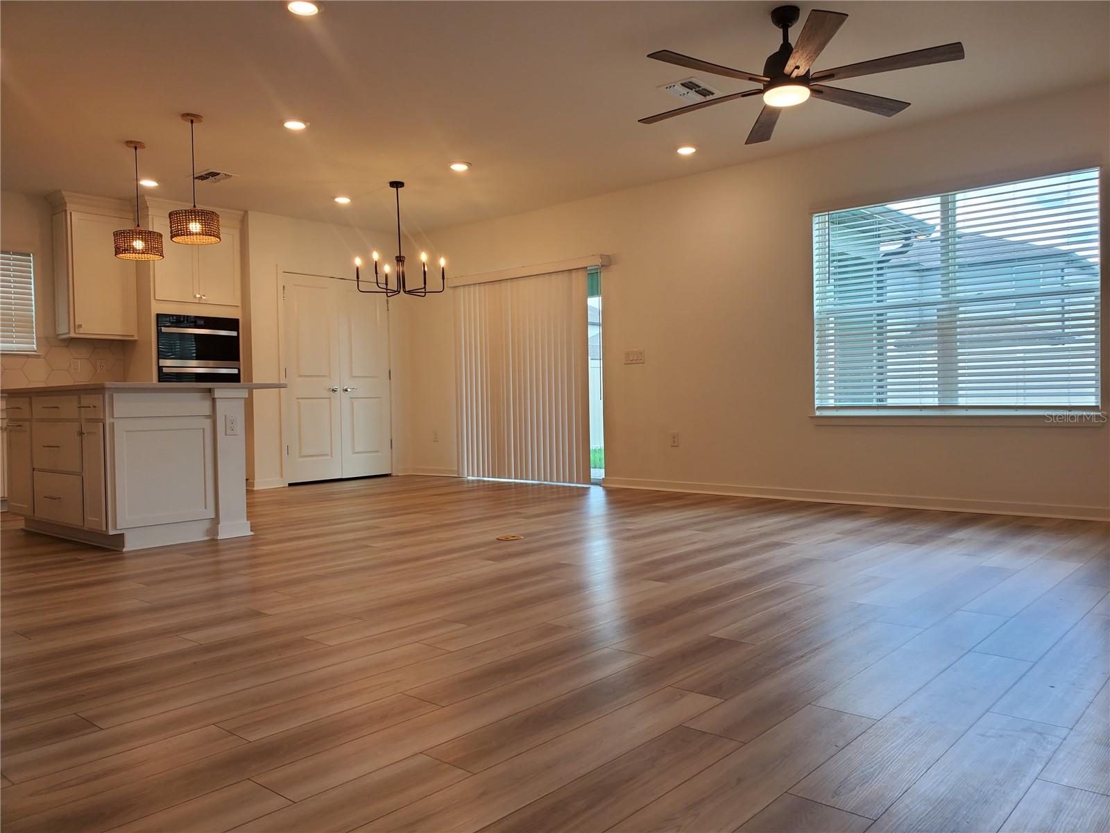 6667 DEPUE DR — photo 3