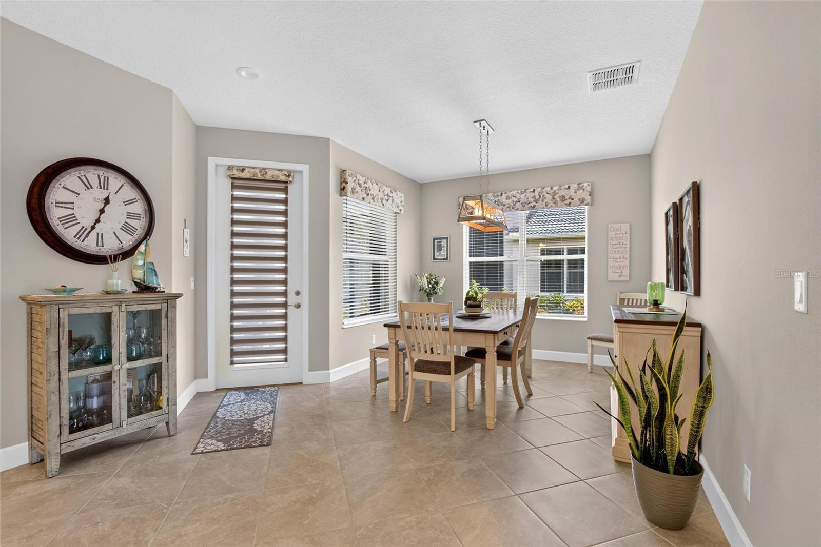4740 AVILA LAKES DR — photo 2