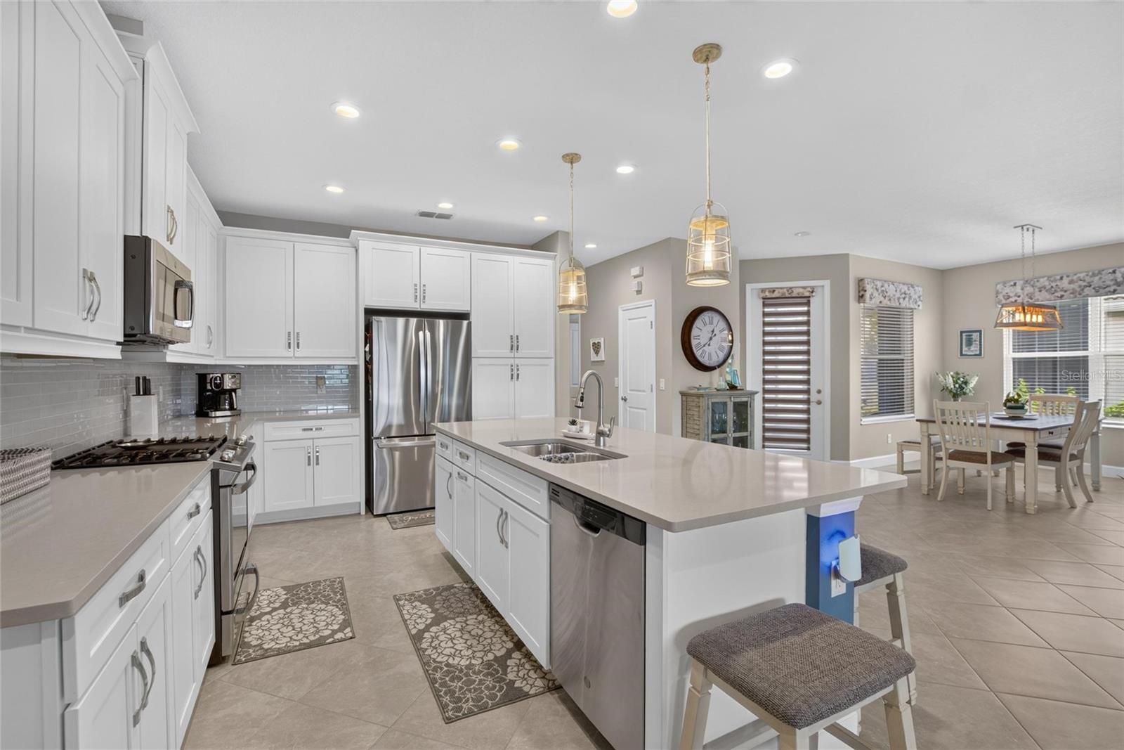 4740 AVILA LAKES DR — photo 8