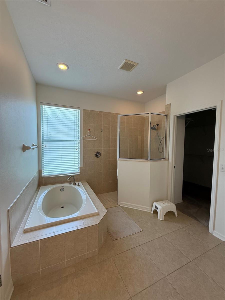 422 WESTCHESTER HILLS LN — photo 46
