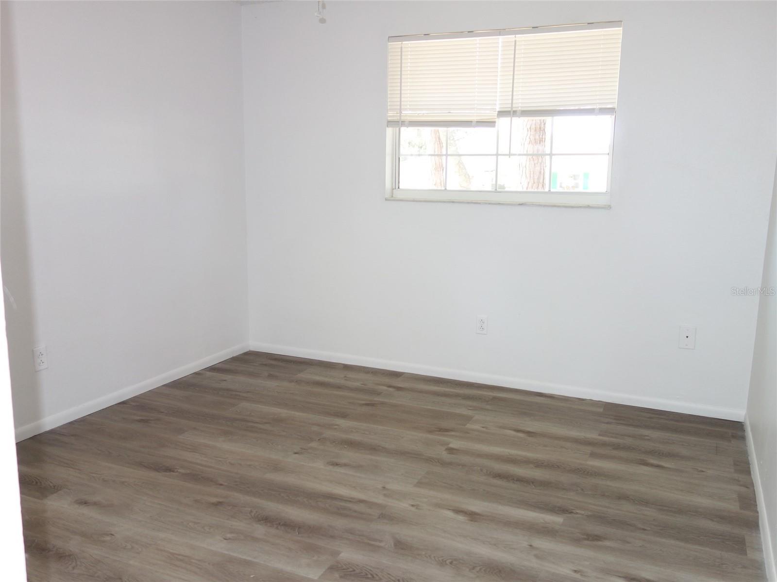 1407 COPPERTREE DR — photo 17