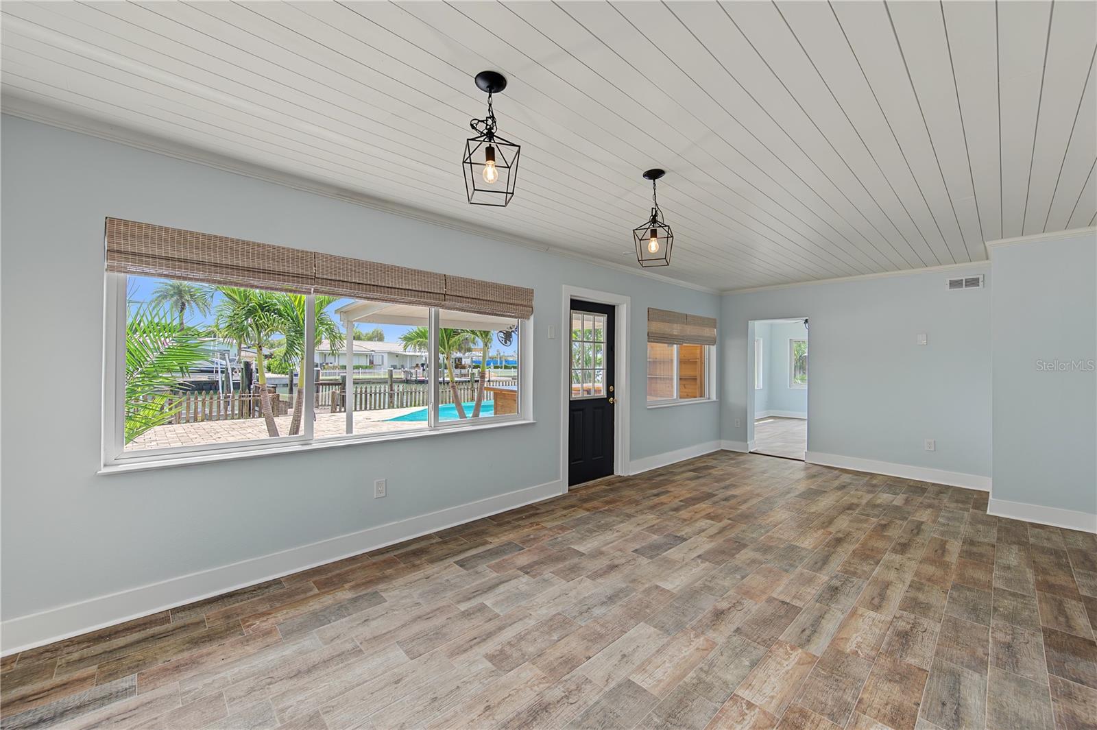 403 NORMANDY RD — photo 20