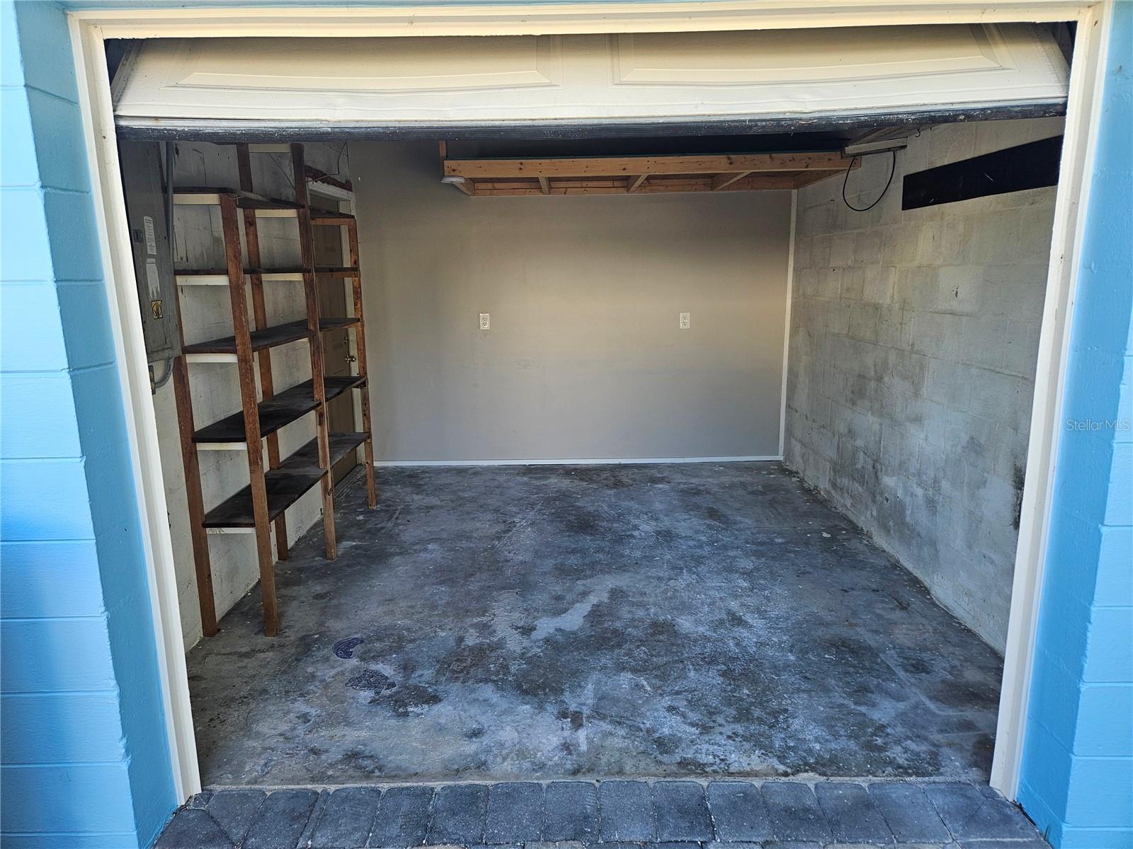 403 NORMANDY RD — photo 44