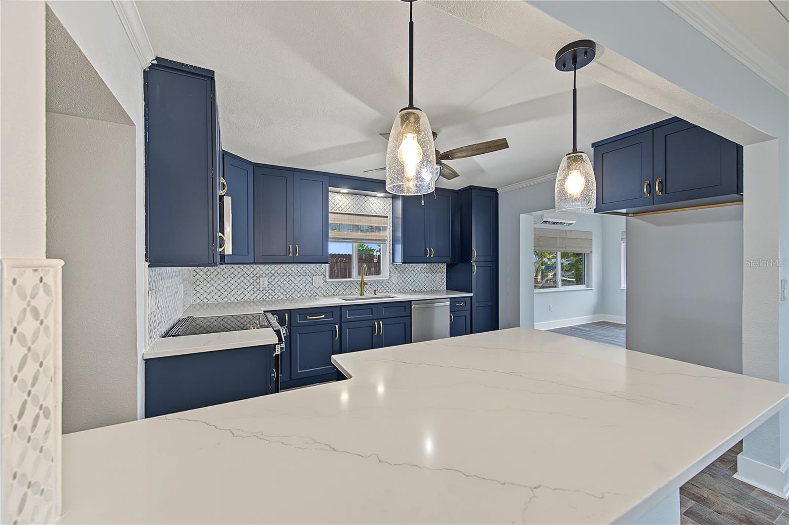 403 NORMANDY RD — photo 12